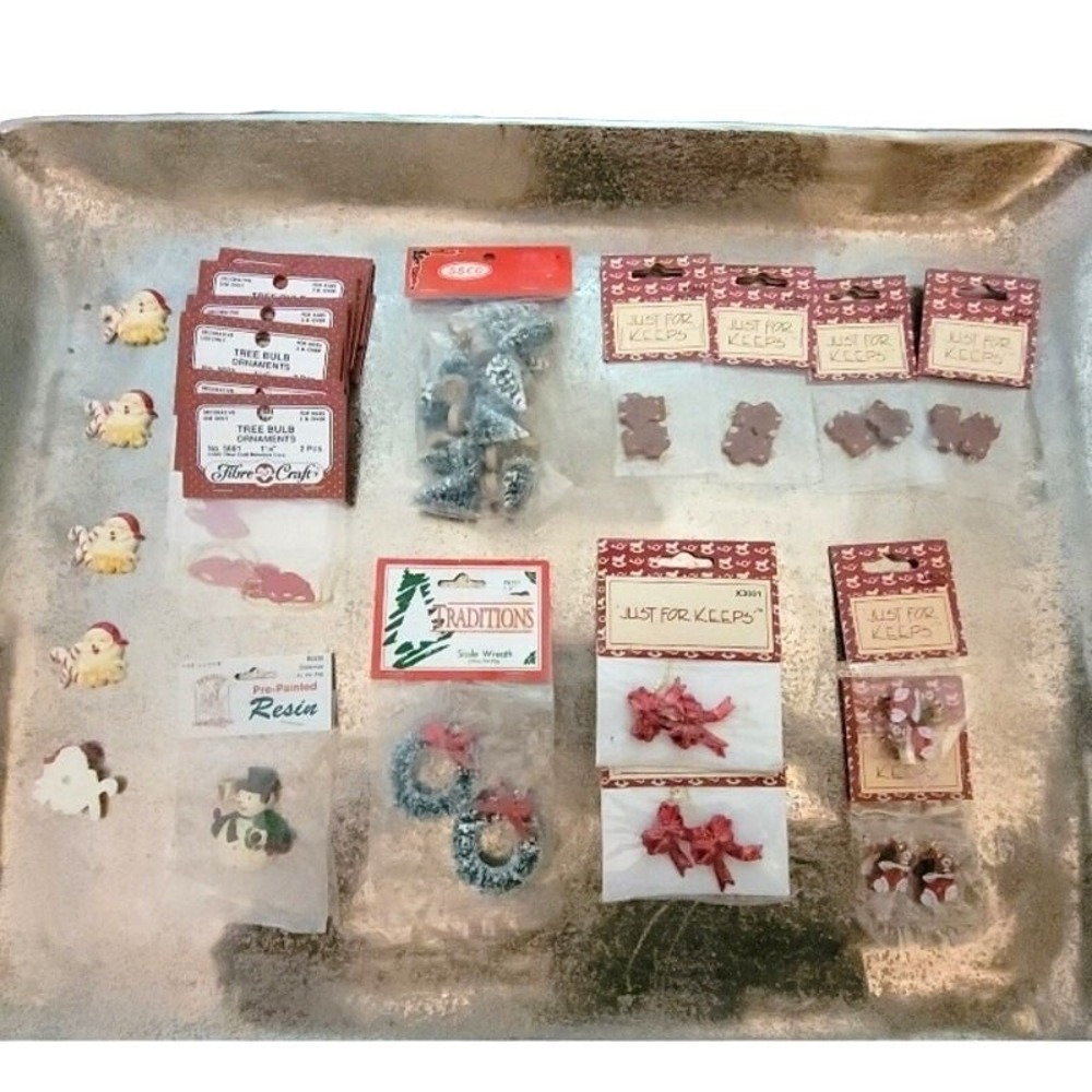 Miniature Christmas Craft Ornaments Holiday‎ Decor Assortment